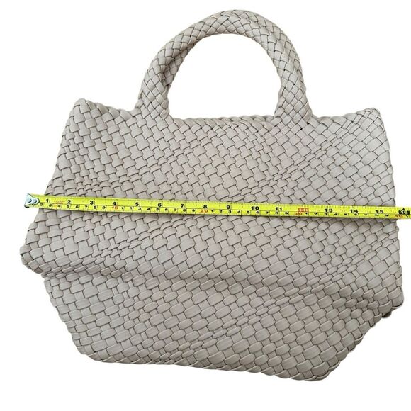Hathaway Woven Tote Bag Warm Taupe - Picture 8 of 9